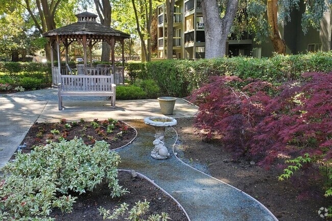 Building Photo - Victoria Gardens Rental