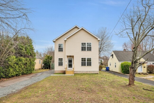 Photo - 39 Robbins Ave Rental