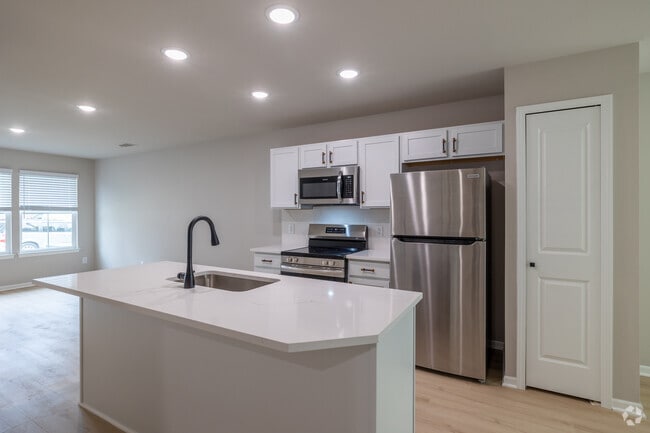 The Woodhaven Reserve - Woodhaven, MI | After55