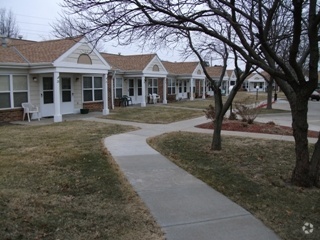 Building Photo - Edinburgh Manor Rental