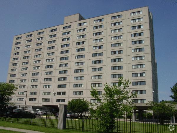 West facade from Sheridan Street - Sheridan Place I Apartments