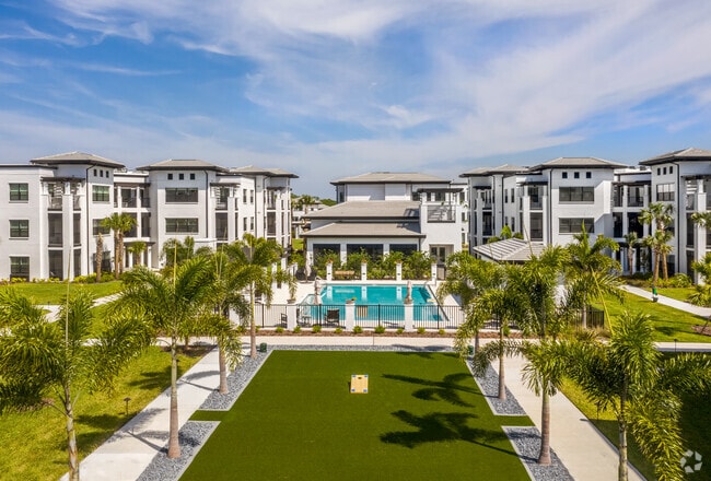 Building Photo - Amira Choice Rental