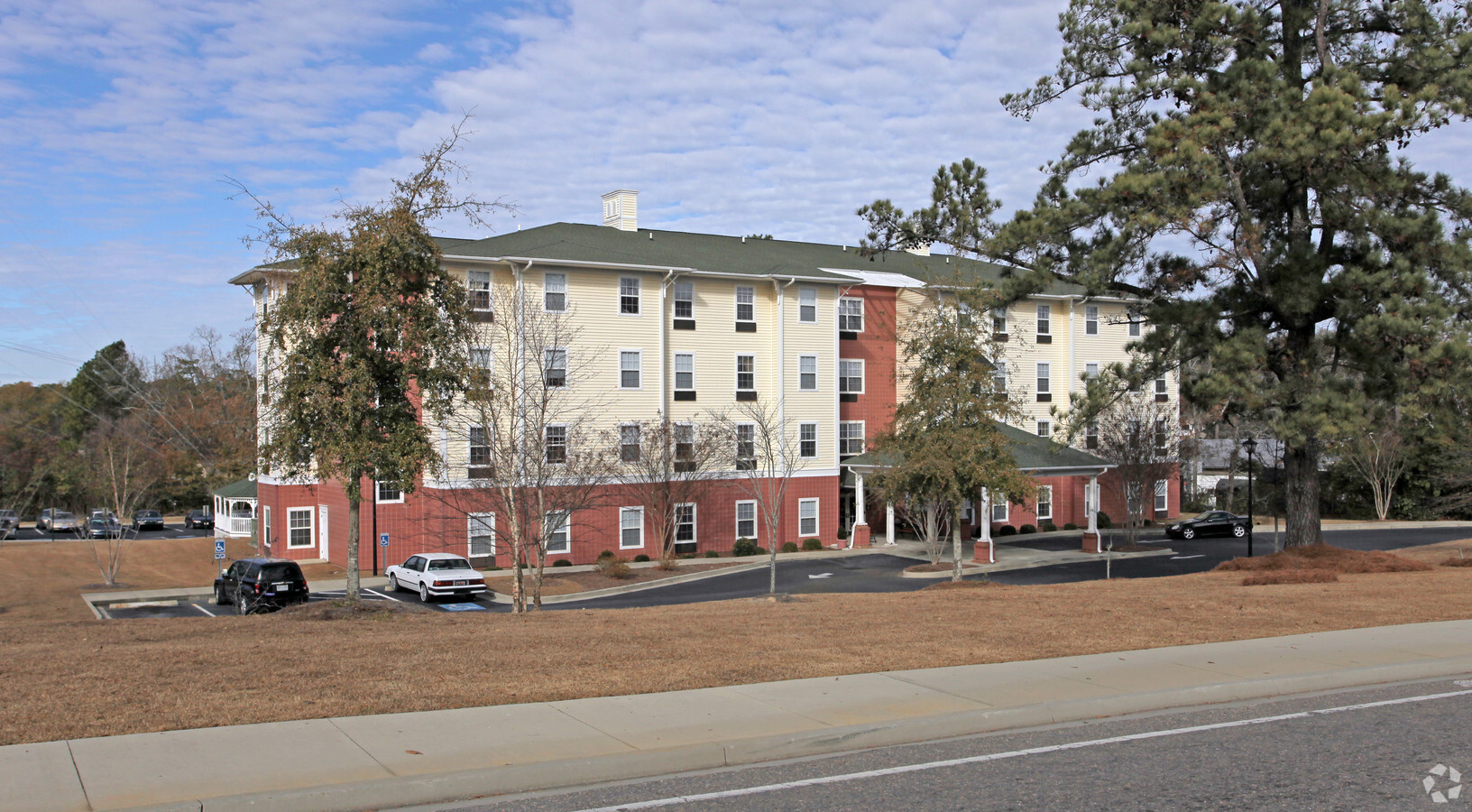 Photo - Windham House Apartments