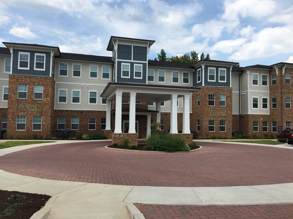 Manor at Broad Street Apartments Fairburn, 6 units available After55