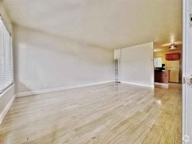 Building Photo - 100 Reed Blvd Rental