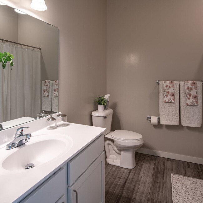 The Hendrickson Apartments Falcon Heights, Minnesota 4 units