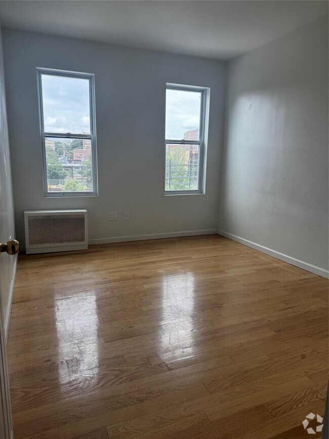 Building Photo - 1249 Bronx River Ave Rental