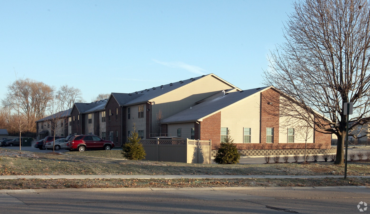 Photo - Pennwood Place Apartments
