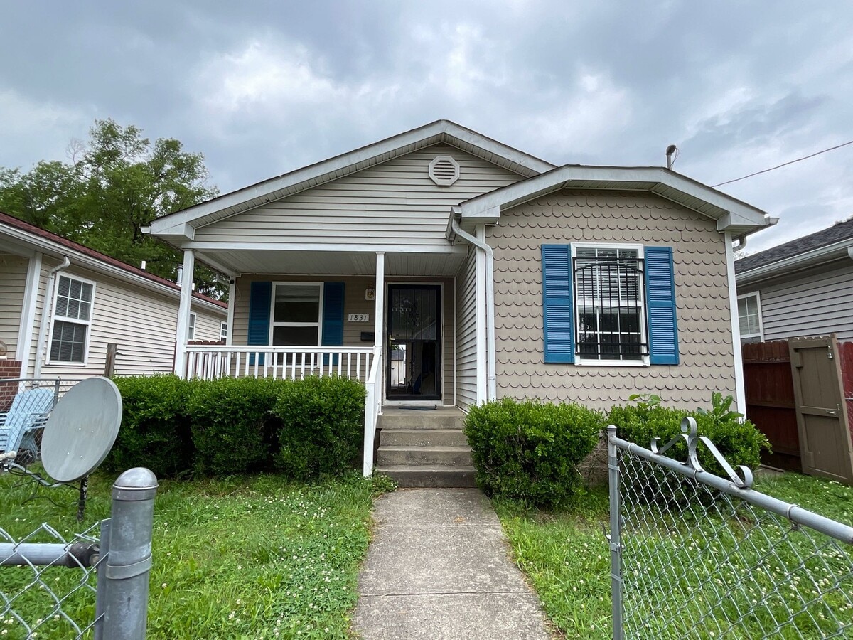Photo - 1831 W Ormsby Ave Rental