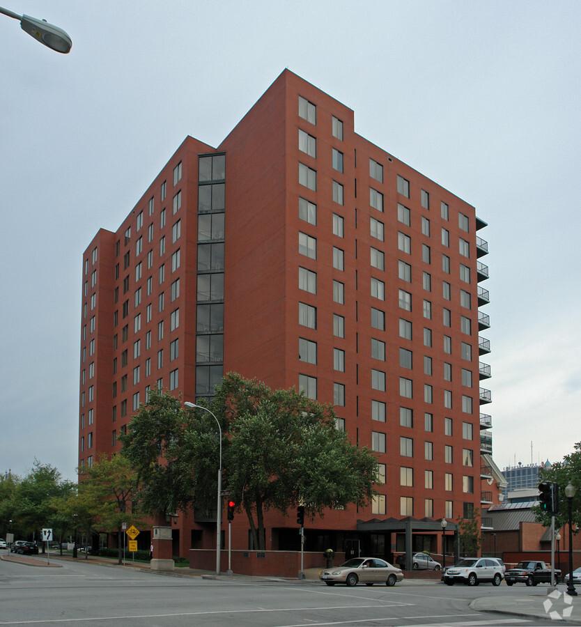 Cathedral Square Towers - Cathedral Square Towers Apartments