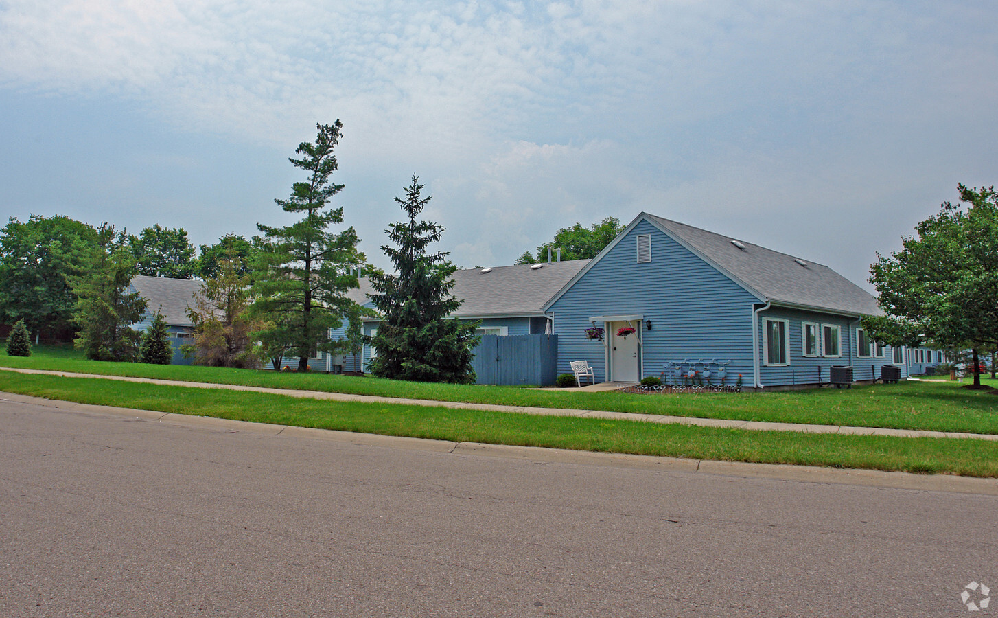 Main Photo - Ohio Village Apartments