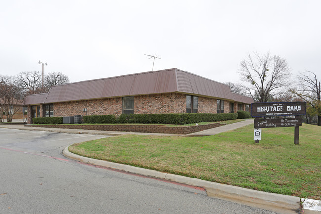 Photo - Heritage Oaks Apartments