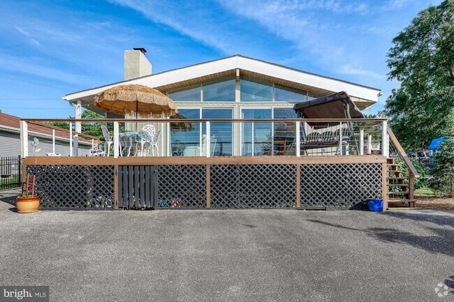 Building Photo - 366 Lake Meade Dr Rental