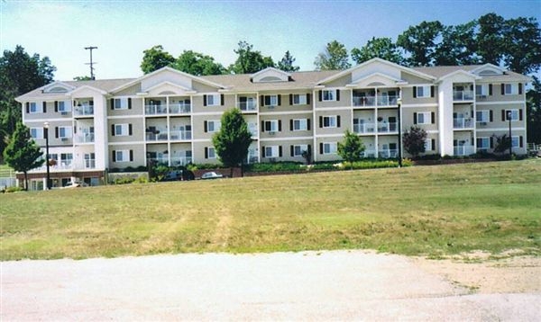 Photo - Harbour Pointe Apartments