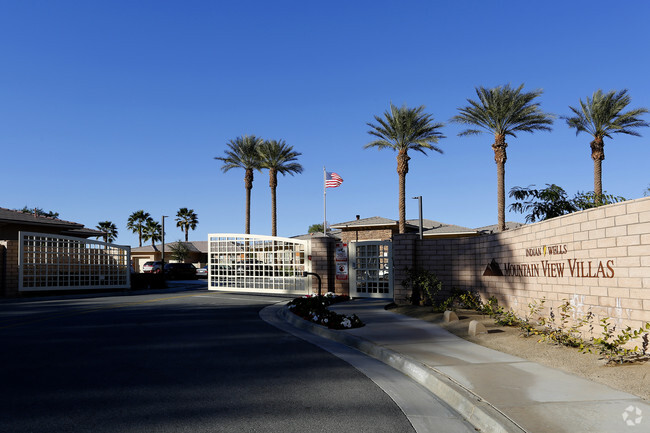 Primary Photo - Mountain View Villas Rental