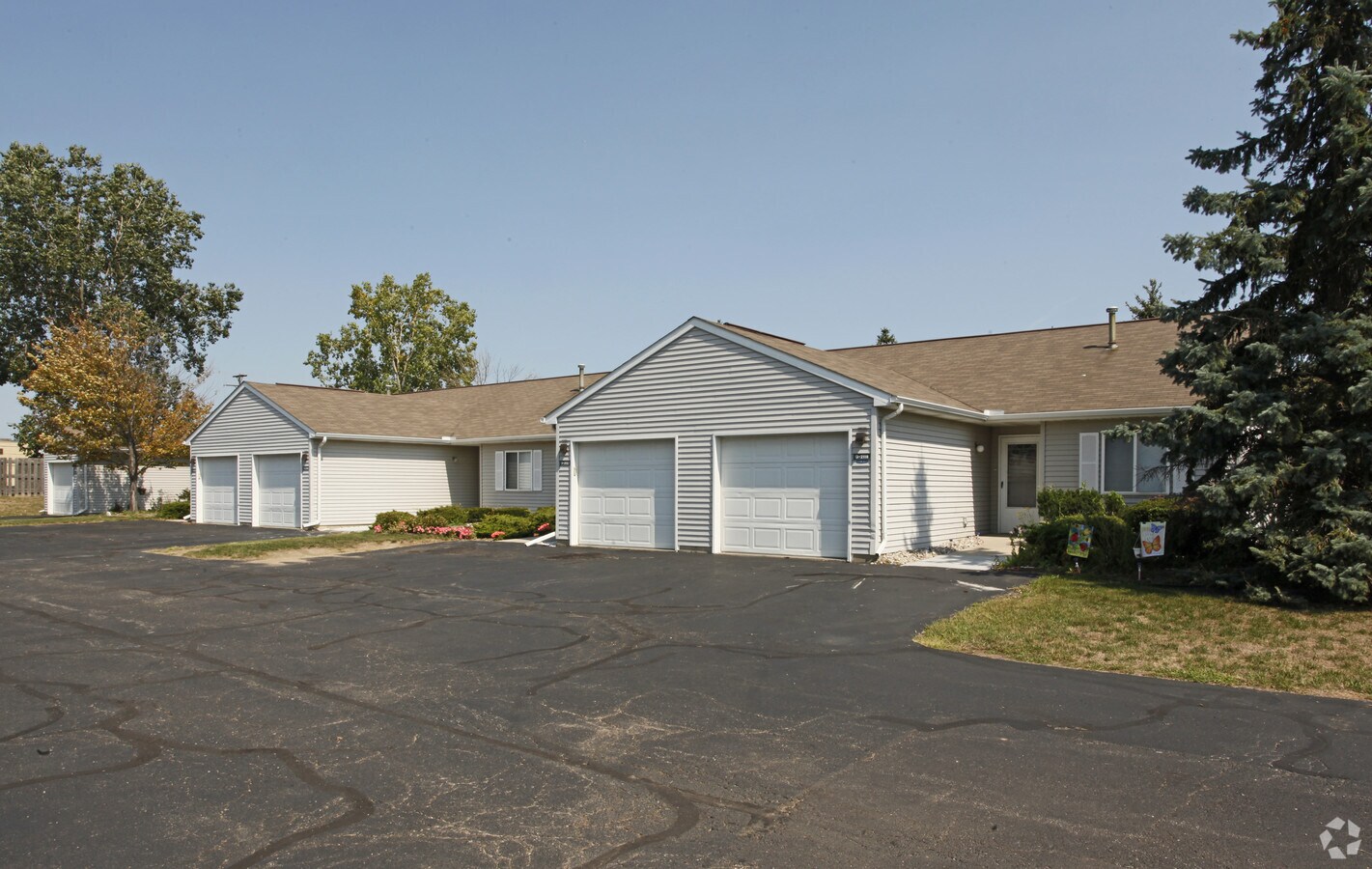 Villas at Woodhaven Apartments Flint, Michigan 0 unit available