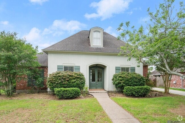 Building Photo - 10638 Hillmont Ave Rental