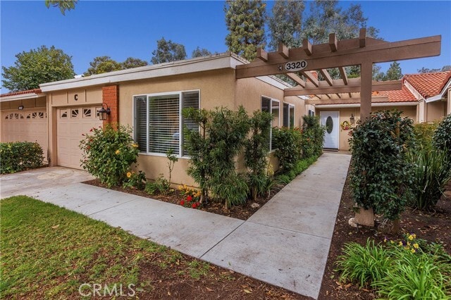 Building Photo - 3320 Via Carrizo Rental