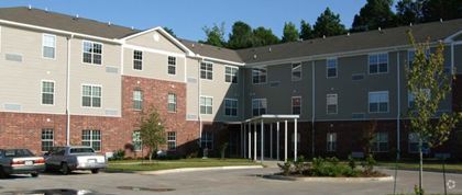 Building Photo - Southwood Square Apartments