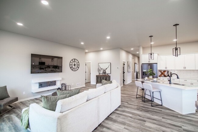 Pet Friendly Senior Living in Bismarck, North Dakota | After55