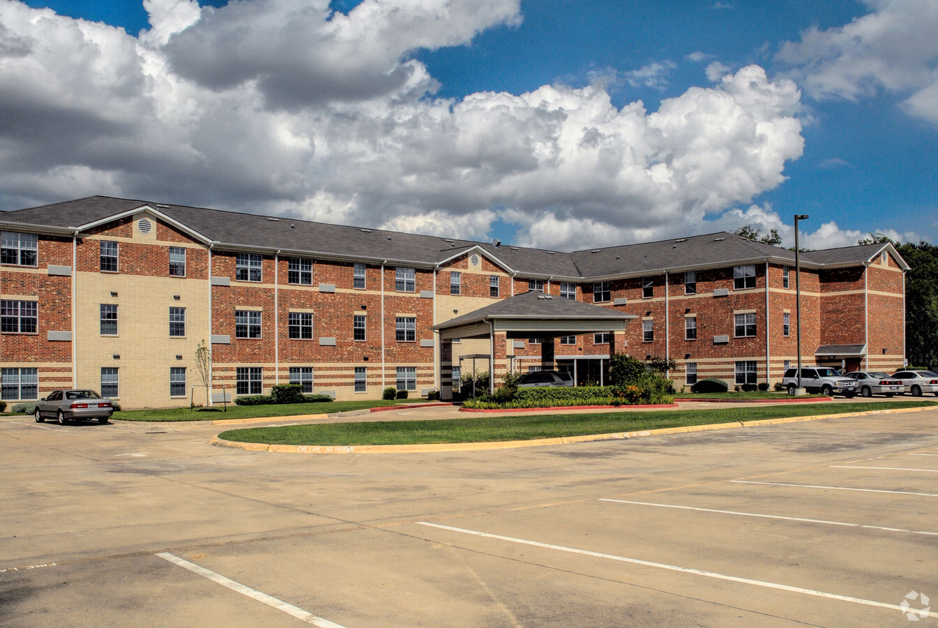 Photo - Bayou Glen Apartments