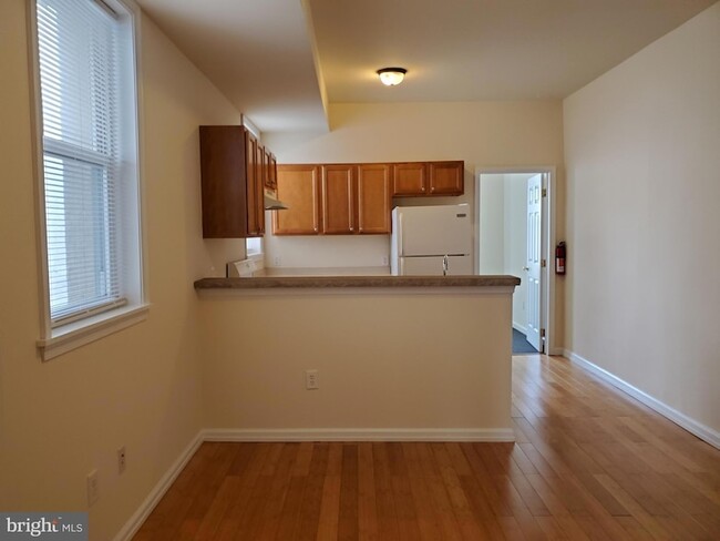 Photo - 4613 Woodland Ave Townhome