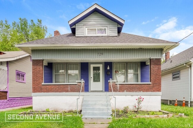 Building Photo - 729 S 38th St