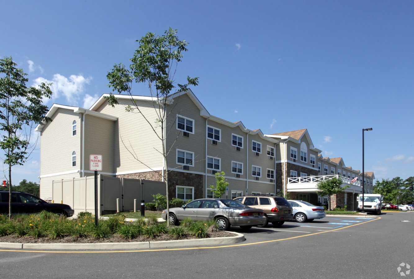 Photo - Manchester Pines Apartments