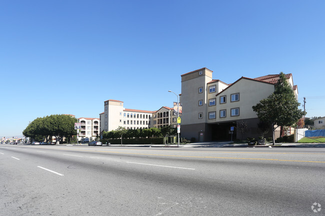 Photo - West Angeles Villas Apartments