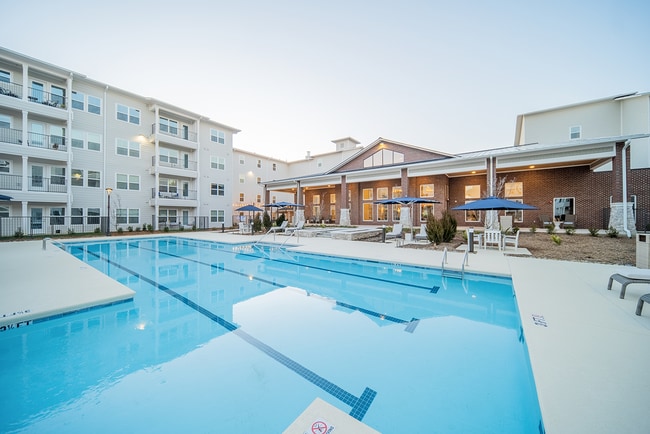 Building Photo - Sage Highland Creek 55+ Active Adult