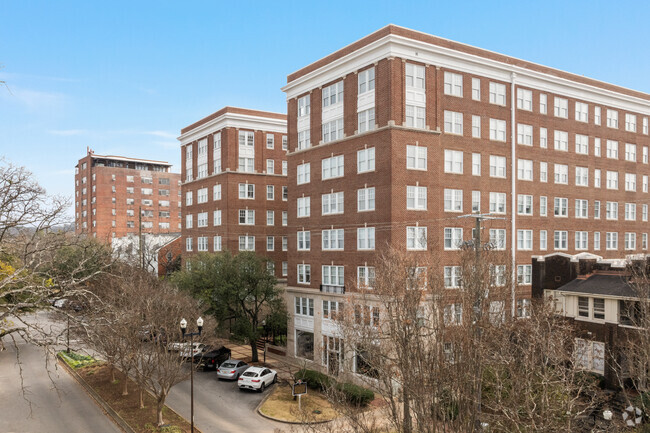 Building Photo - Greenbriar at the Altamont Rental