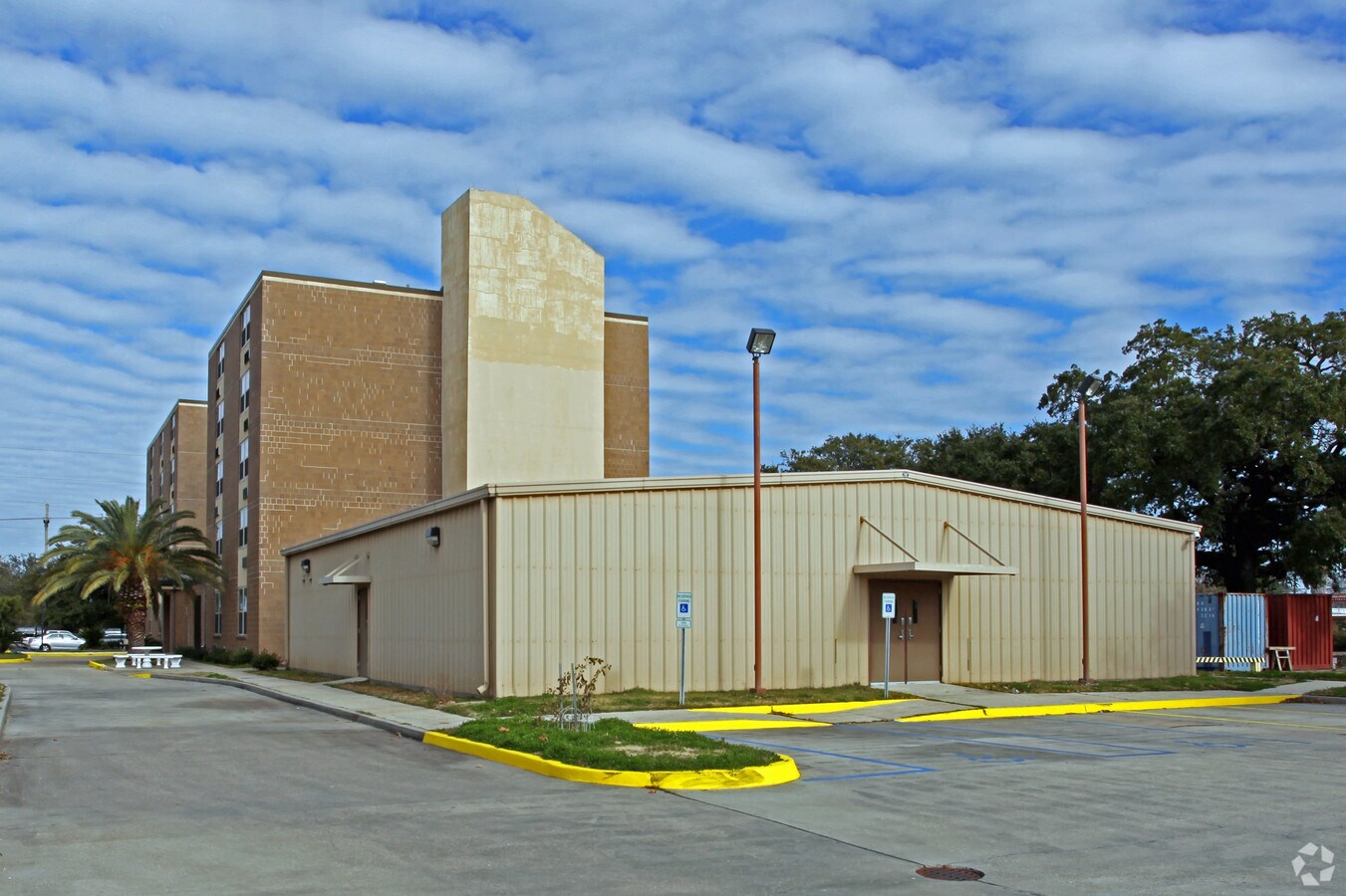 Photo - Delille Inn Apartments