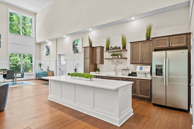 Building Photo - Arbors at Western Branch Rental