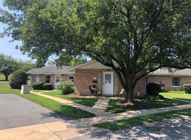 Neffsville Cottages - Neffsville Cottages Apartments