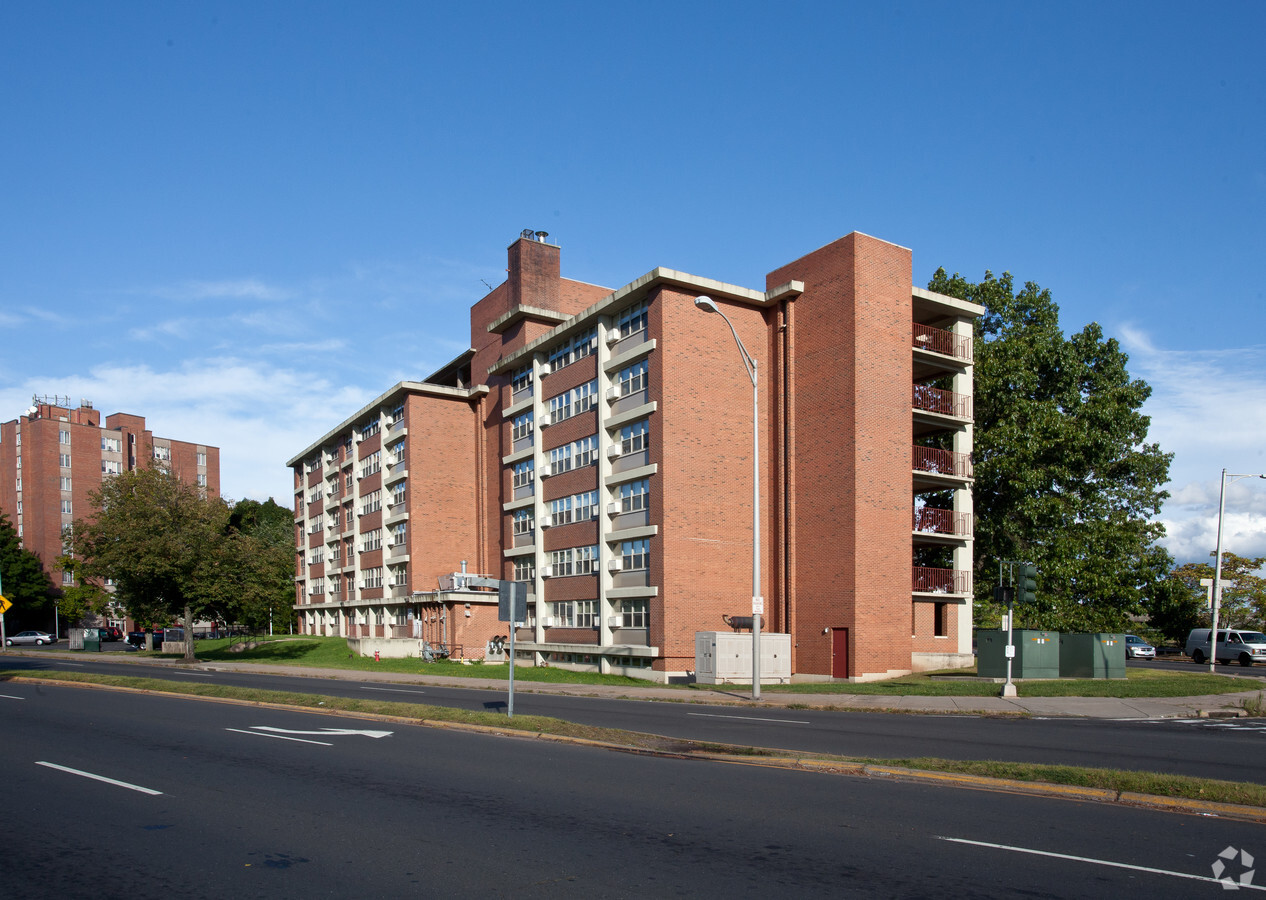 Photo - John F. Kennedy Apartments