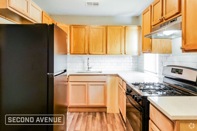 Building Photo - 4324 SE 39th St Rental