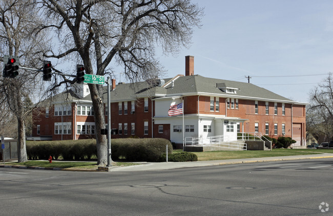 Building Photo - University Plaza Apartments - Senior Living