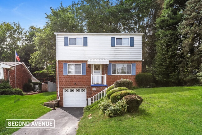 Building Photo - 14080 Lexington Pl