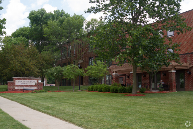 La Follette Park - La Follette Park Apartments