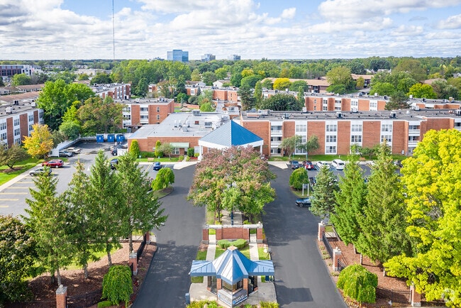 Building Photo - Park at Franklin Senior Living Rental