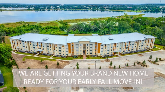 Building Photo - Saunders Lakefront Living Rental