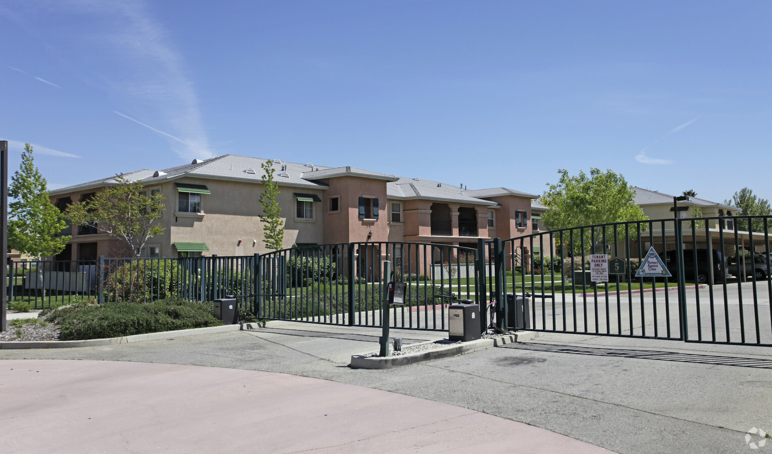 Photo - Sierra View Gardens Apartments