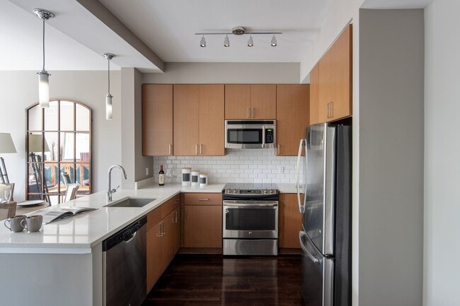 Building Photo - Cathedral Commons Rental