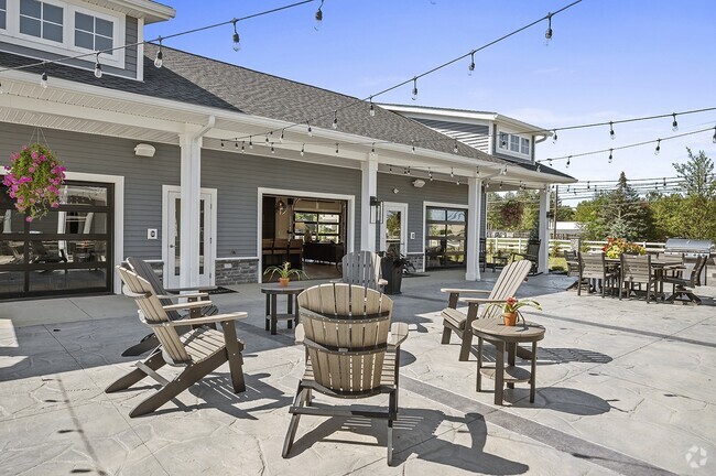 Building Photo - Village at Hinckley Oaks Rental