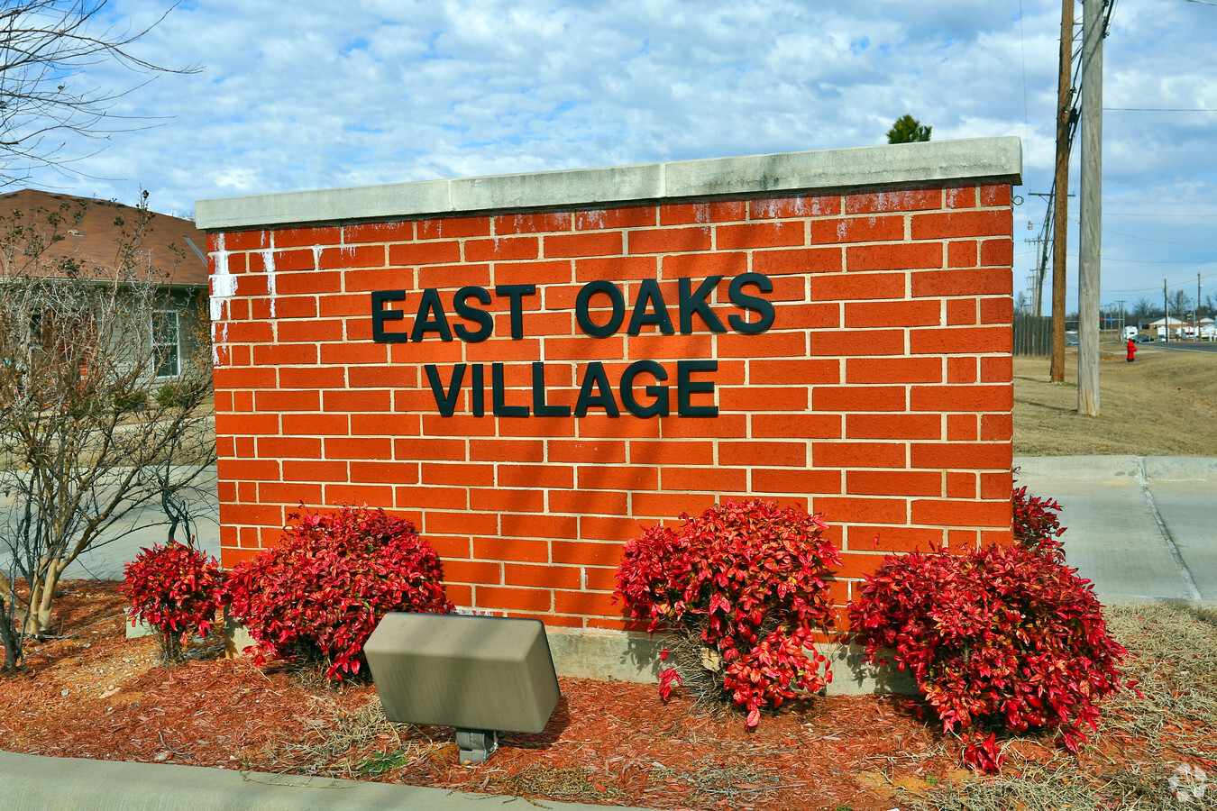 Photo - East Oaks Village Apartments