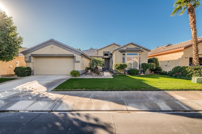 Building Photo - 80571 Hoylake Dr