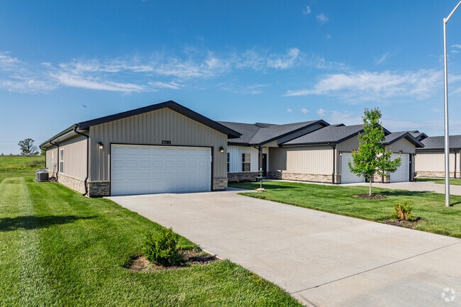 Building Photo - The Lodges at Logan Estates