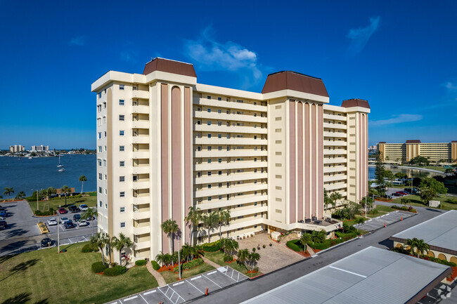 Washington House at Sea Towers - Washington House at Sea Towers Apartments