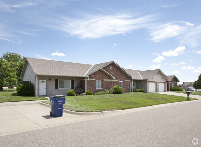 Building Photo - Villas at Hampton Lake Rental