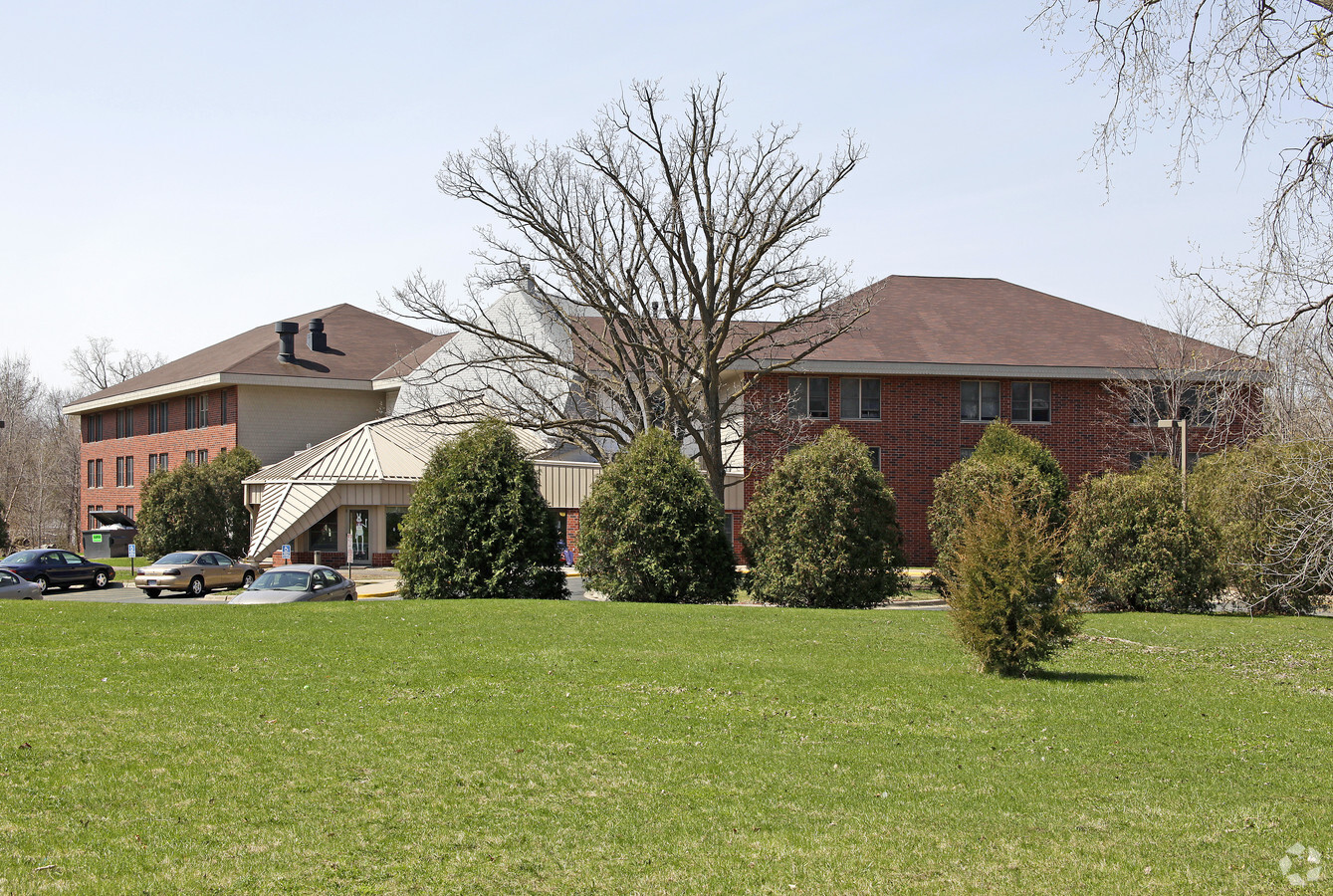 Photo - Elders Lodge Apartments